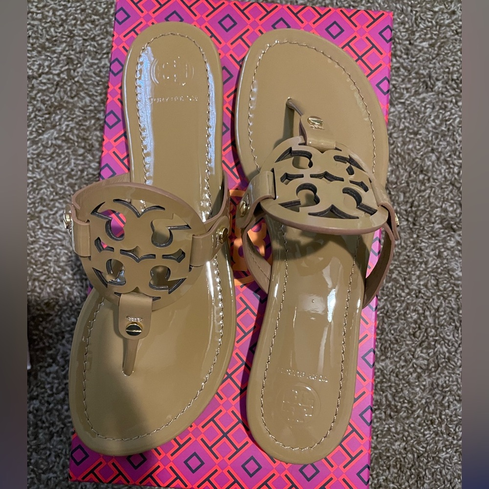 NIB Tory Burch Patent Tan Miller sandals 8.5 size